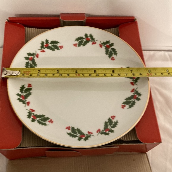 Mervyn Hand Decorated Porcelain Dessert Plate Set - Picture 5 of 5